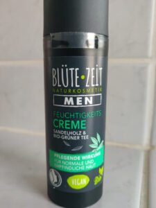 Blüte Zeit Feuchtigkeitscreme Sandelholz & Bio-Grüner Tee