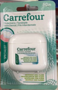 Carrefour Fil dentaire Specialist mentholé avec fluor