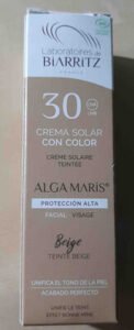 Crema solar con color. Proteccion solar.