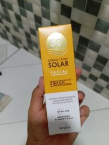 Deliplus crema solar facial