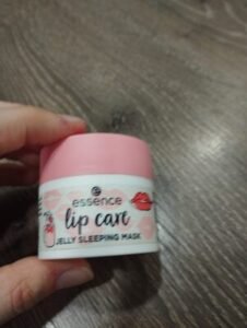 essence Jelly sleeping mask