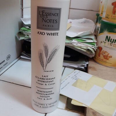 L’essence des Notes Axo white lait hydratant