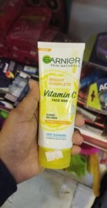 L’Oréal, L’Oreal Consumer products, Garnier Garnier Skin Naturals Vitamin C Face Wash