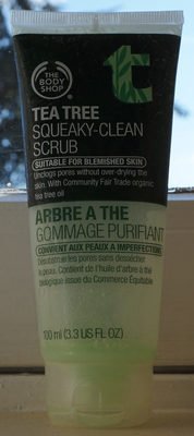 L’Oréal, L’Oreal Luxe, The Body Shop Arbre à thé – Gommage purifiant