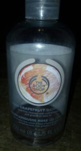 L’Oréal, L’Oreal Luxe, The Body Shop Gel douche pamplemousse rose