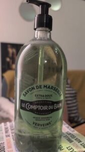Le comptoir du bain None