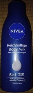 NIVEA Body Milk