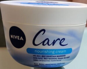 Nivea Care Nourishing Cream