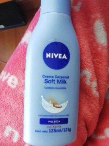 Nivea Crema corporal Soft MilkNivea Crema Corporal Soft Milk