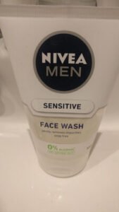 Nivea Nivea Men Sensitive Face Wash
