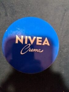 Nivea None