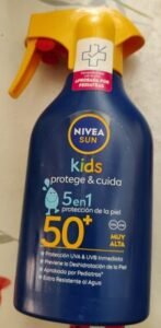 Nivea sun Kids protege & cuida