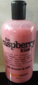 treacle moon The raspberry kiss