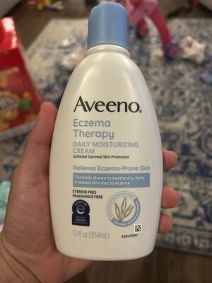 Aveeno Eczema Therapy Daily Moisturizing Cream