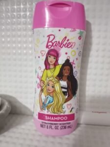 Barbie Barbie Strawberry Scented Shampoo