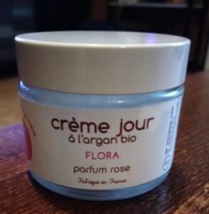 du monde à la Provence Flora : crème jour à l’argan bio parfum rose