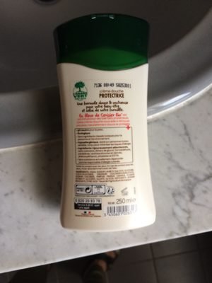 L’Arbre Vert bien-être, L’arbre vert, Novamex Crème douche protectrice fleurs de cerisiers bio