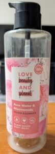 Love Beauty And Planet Rose Water & Niacinamide Body Wash