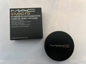 MAC Studio Fix Powder Plus Foundation NC13