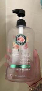 Smooth Rose Hips Shampoo